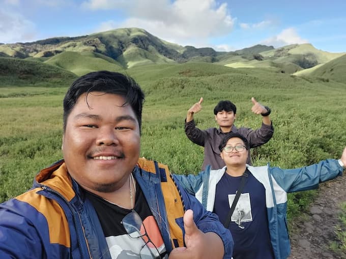 4 Days Dzukou Valley Trek with Khonoma